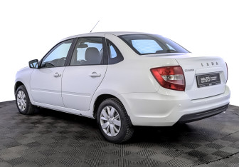 Подержанный автомобиль LADA (ВАЗ) Granta Sedan 2022 года (7 фото)
