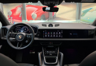 Новый Porsche Cayenne 2025 (3 фото)