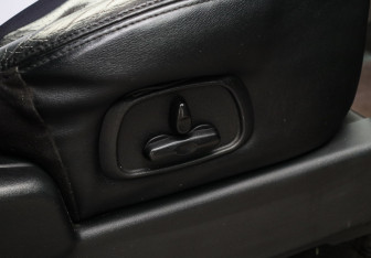 Подержанный автомобиль Mitsubishi Pajero 2005 года (8 фото)