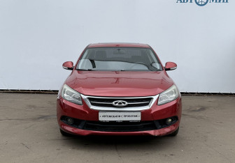 Подержанный автомобиль Chery Arrizo 7 2014 года (2 фото)