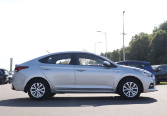 Подержанный автомобиль Hyundai Solaris Sedan 2018 года (4 фото)