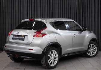 Подержанный автомобиль Nissan Juke 2013 года (4 фото)