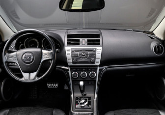 Подержанный автомобиль Mazda 6 Liftback 2008 года (11 фото)