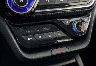 Подержанный автомобиль Changan Alsvin 2023 года (21 фото)