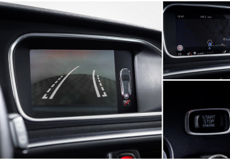 Подержанный автомобиль Volvo V40 Cross Country 2018 года (16 фото)