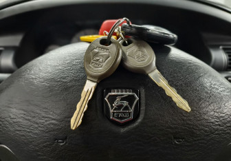 Подержанный автомобиль ГАЗ Volga Siber 2010 года (19 фото)