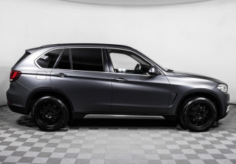 Подержанный автомобиль BMW X5 2015 года (4 фото)