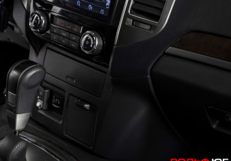 Подержанный автомобиль Mitsubishi Pajero 2021 года (16 фото)