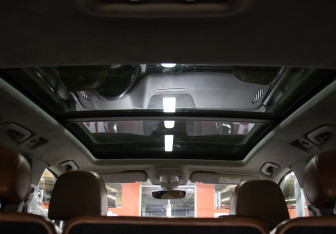 Подержанный автомобиль Audi Q7 2015 года (19 фото)