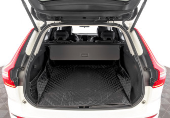 Подержанный автомобиль Volvo XC60 2019 года (10 фото)