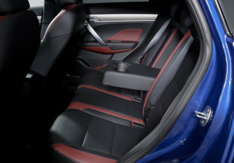 Подержанный автомобиль Belgee X50 2025 года (10 фото)