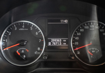 Подержанный автомобиль Nissan X-Trail 2014 года (12 фото)