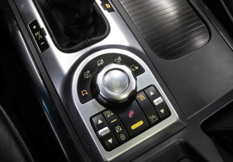 Подержанный автомобиль Land Rover Range Rover 2008 года (14 фото)