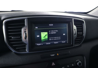 Подержанный автомобиль Kia Sportage 2016 года (18 фото)