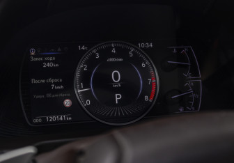Подержанный автомобиль Lexus ES 2019 года (11 фото)