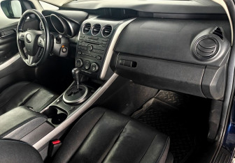 Подержанный автомобиль Mazda CX-7 2011 года (11 фото)