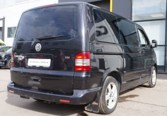 Подержанный автомобиль Volkswagen Multivan 2008 года (5 фото)
