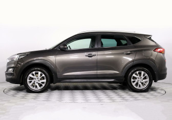 Подержанный автомобиль Hyundai Tucson 2018 года (3 фото)