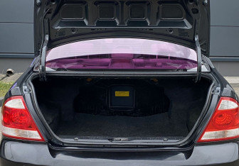 Подержанный автомобиль Nissan Almera Classic 2006 года (10 фото)