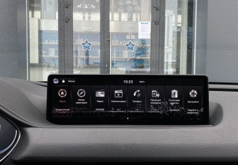 Подержанный автомобиль Genesis G80 2021 года (17 фото)