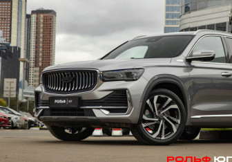 Подержанный автомобиль Geely Monjaro 2023 года (18 фото)