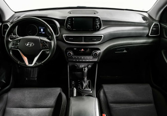 Подержанный автомобиль Hyundai Tucson 2019 года (8 фото)
