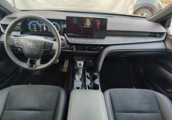 Подержанный автомобиль Toyota Camry Sedan 2024 года (9 фото)