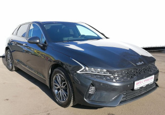 Подержанный автомобиль Kia K5 2021 года (3 фото)