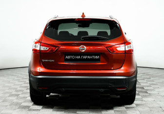 Подержанный автомобиль Nissan Qashqai 2018 года (6 фото)