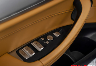 Подержанный автомобиль BMW X4 2020 года (22 фото)