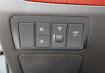 Подержанный автомобиль Hyundai Santa Fe 2007 года (13 фото)