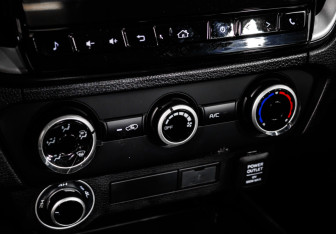 Новый Isuzu D-Max 2025 (16 фото)