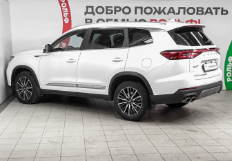 Подержанный автомобиль Chery Tiggo 8 Pro Max 2023 года (6 фото)