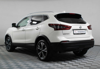 Подержанный автомобиль Nissan Qashqai 2019 года (7 фото)
