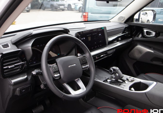 Подержанный автомобиль Haval H3 2024 года (10 фото)