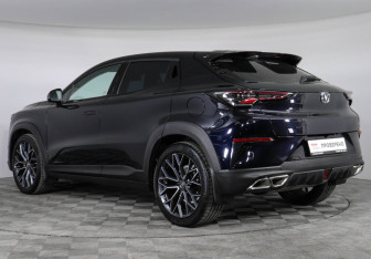 Подержанный автомобиль Changan UNI-T 2023 года (7 фото)