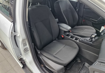 Подержанный автомобиль Ford Focus Hatchback 2018 года (23 фото)