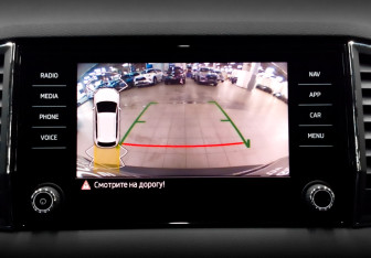 Подержанный автомобиль Skoda Karoq 2021 года (26 фото)