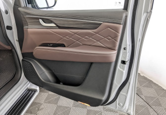 Подержанный автомобиль Oting Paladin 2024 года (26 фото)