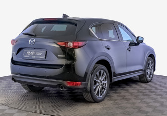 Подержанный автомобиль Mazda CX-5 2021 года (5 фото)