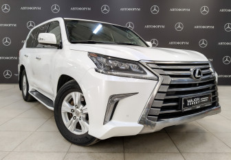 Подержанный автомобиль Lexus LX 2015 года (3 фото)