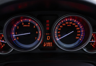 Подержанный автомобиль Mazda 6 Sedan 2010 года (13 фото)