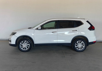Подержанный автомобиль Nissan X-Trail 2022 года (7 фото)