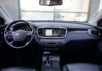 Подержанный автомобиль Kia Sorento 2019 года (12 фото)
