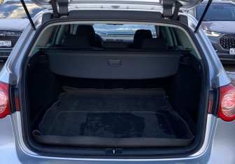 Подержанный автомобиль Volkswagen Passat Wagon 2007 года (9 фото)