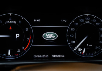 Подержанный автомобиль Land Rover Range Rover Sport 2013 года (11 фото)