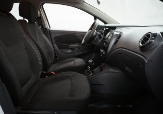 Подержанный автомобиль Renault Kaptur 2017 года (9 фото)