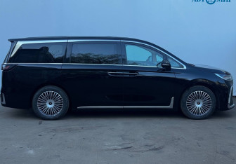 Подержанный автомобиль Voyah Dream 2025 года (4 фото)