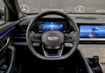 Подержанный автомобиль Geely Monjaro 2025 года (22 фото)