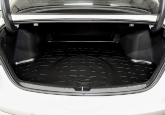 Подержанный автомобиль Kia K5 2021 года (10 фото)